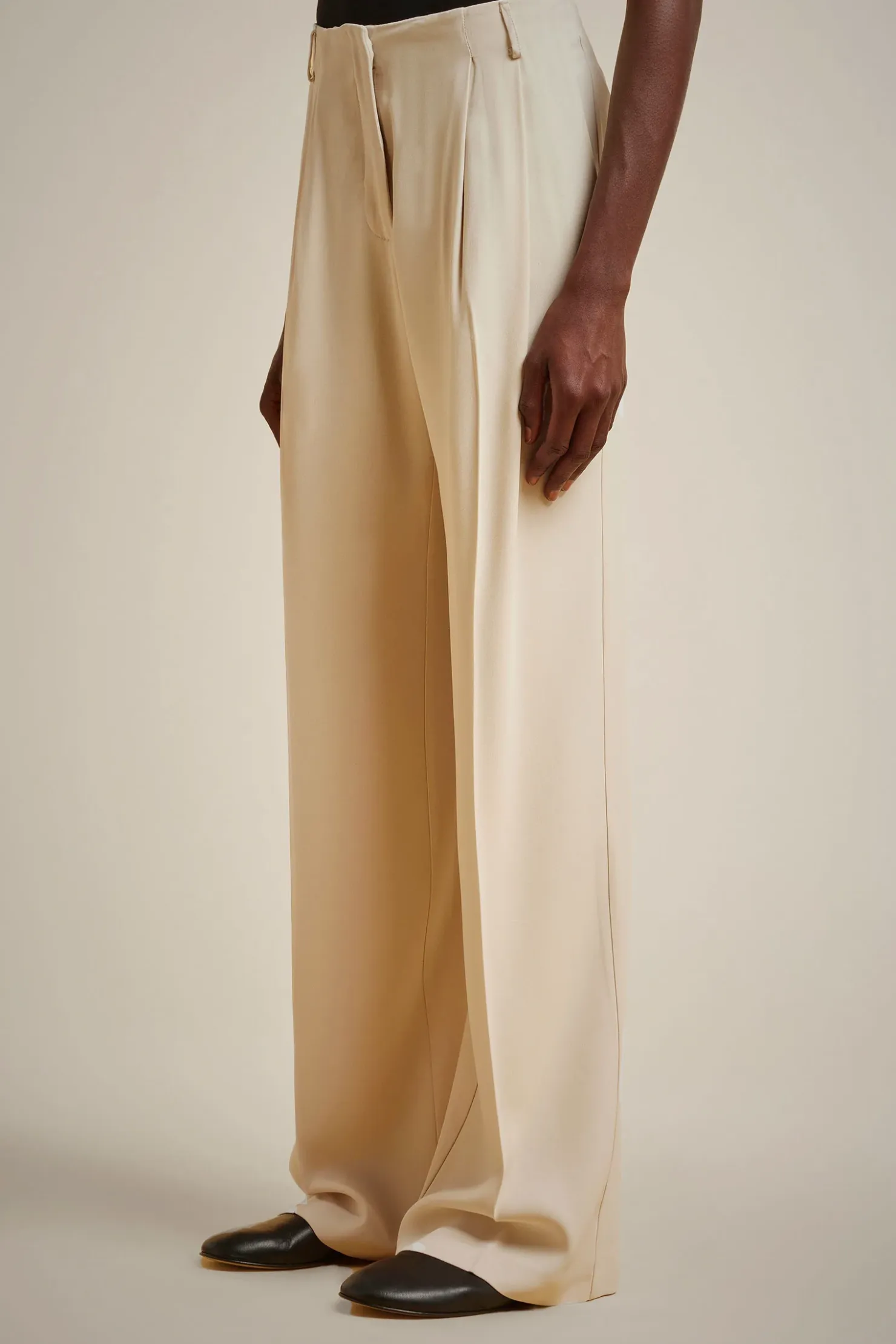Pantalone-Liviana conti Sale